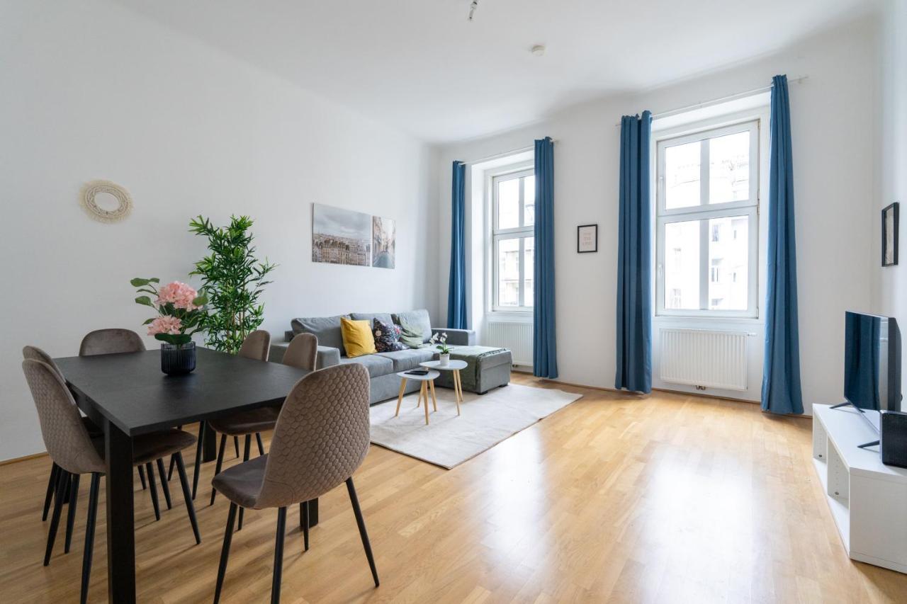 Central Two Bedroom Apartment Vienna Exterior photo