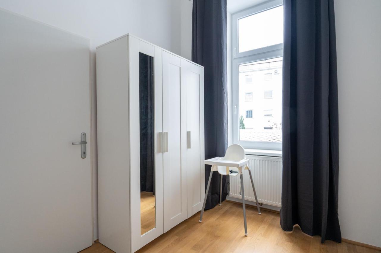 Central Two Bedroom Apartment Vienna Room photo