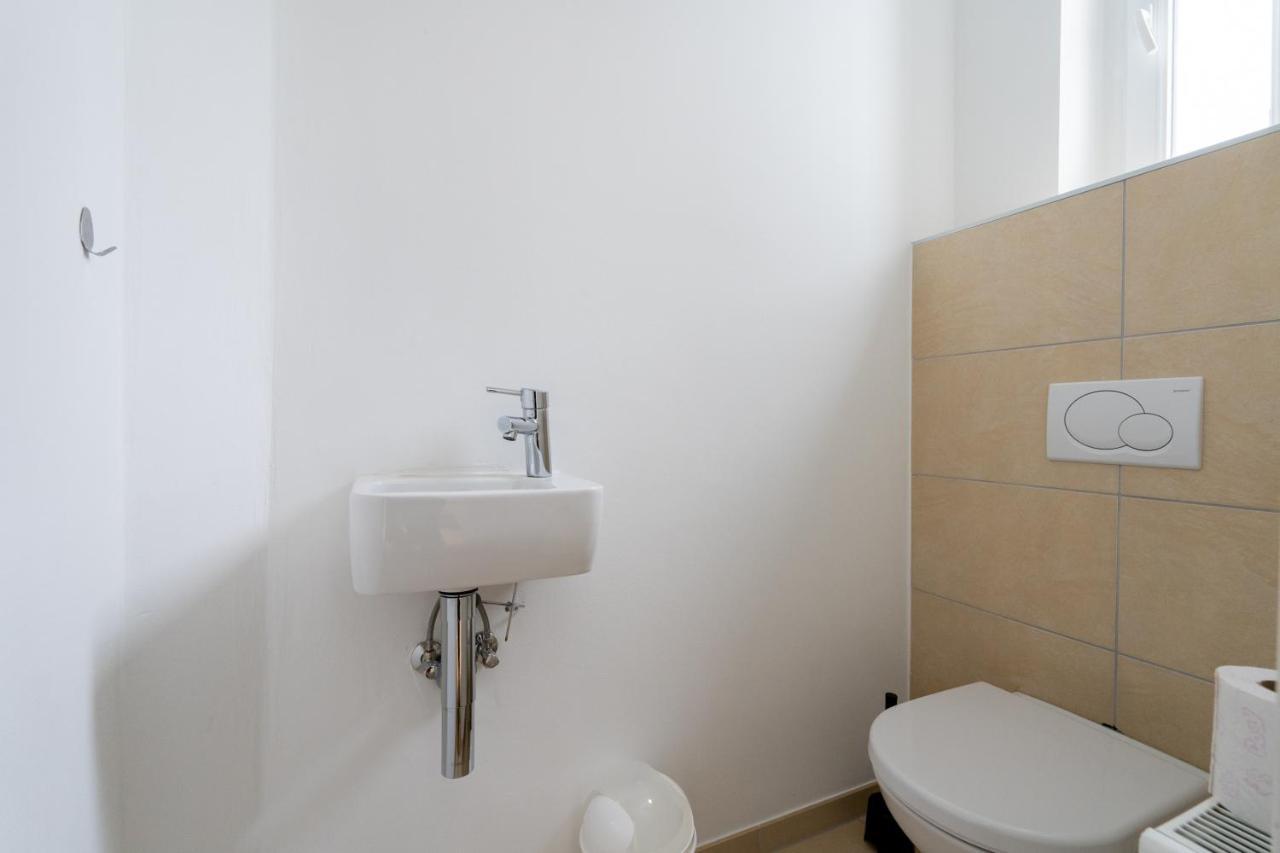 Central Two Bedroom Apartment Vienna Exterior photo