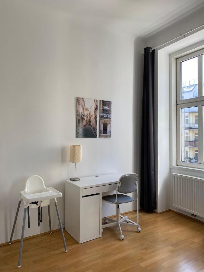 Central Two Bedroom Apartment Vienna Exterior photo