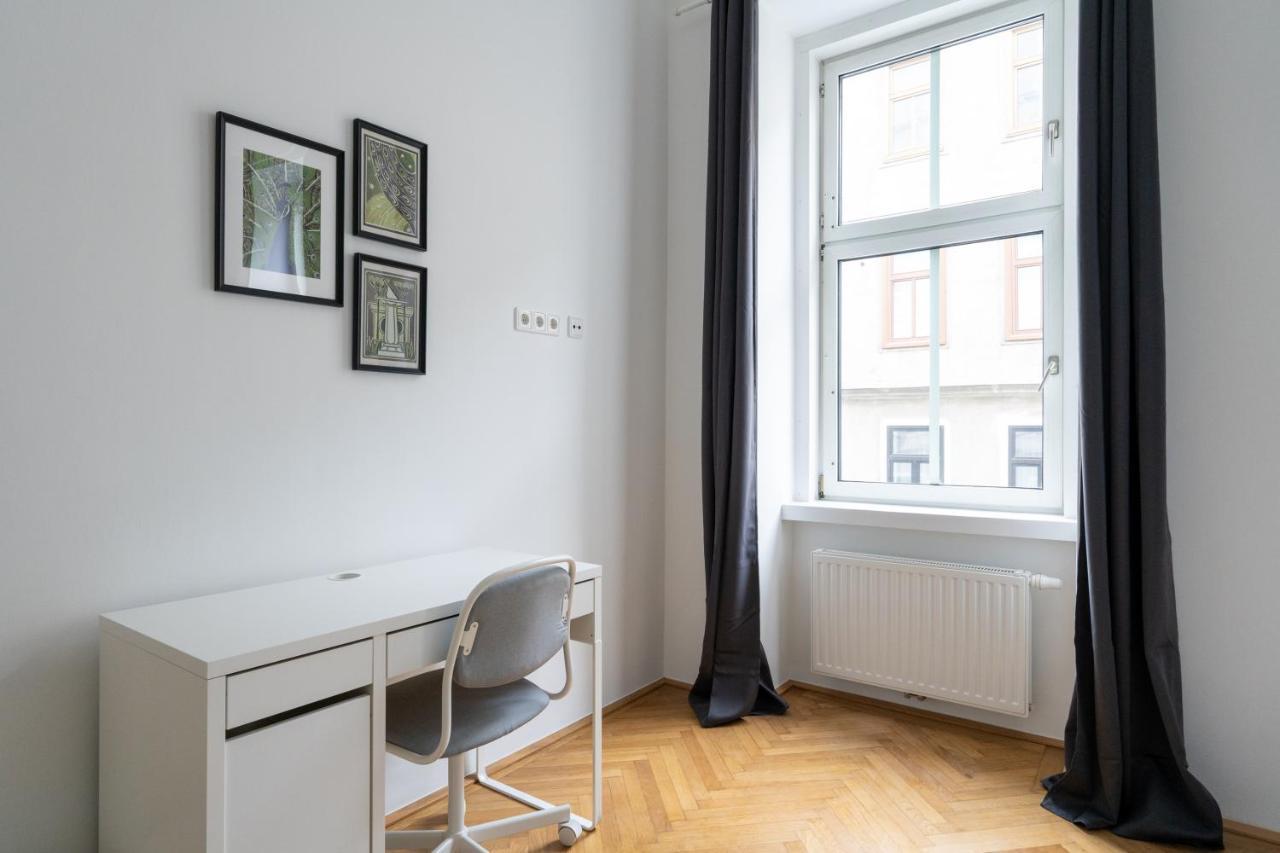 Central Two Bedroom Apartment Vienna Exterior photo